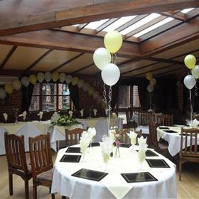 fwthumb25 three balloon table dec 9.99.jpg
